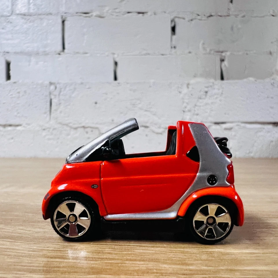 Smart Fortwo Coupe Cabrio Convertible Orange Black MB561 Superfast 2005 - Image 3 of 4