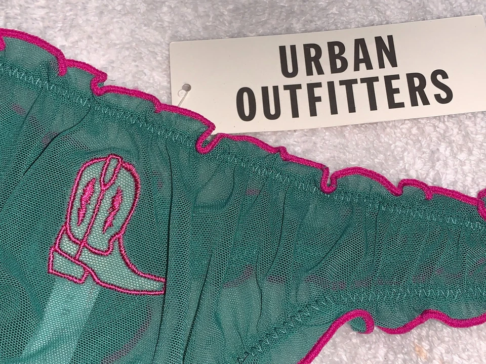 OUT FROM UNDER Sweet Nothings Cowboy Boot Ruffle Edge Thong Panty Womens XL 8 - Image 3 of 4