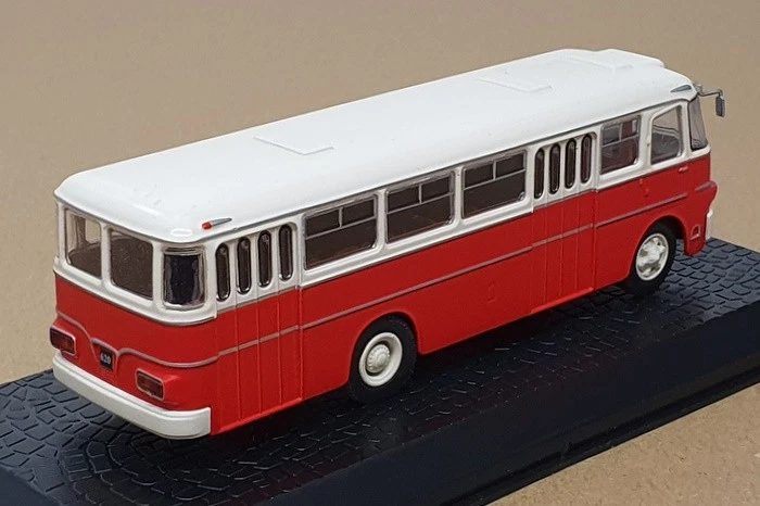 Atlas Editions 1/72 Scale 3 570 006 - 1959 Ikarus 620 Bus Coach - Red/White - Image 2 of 4