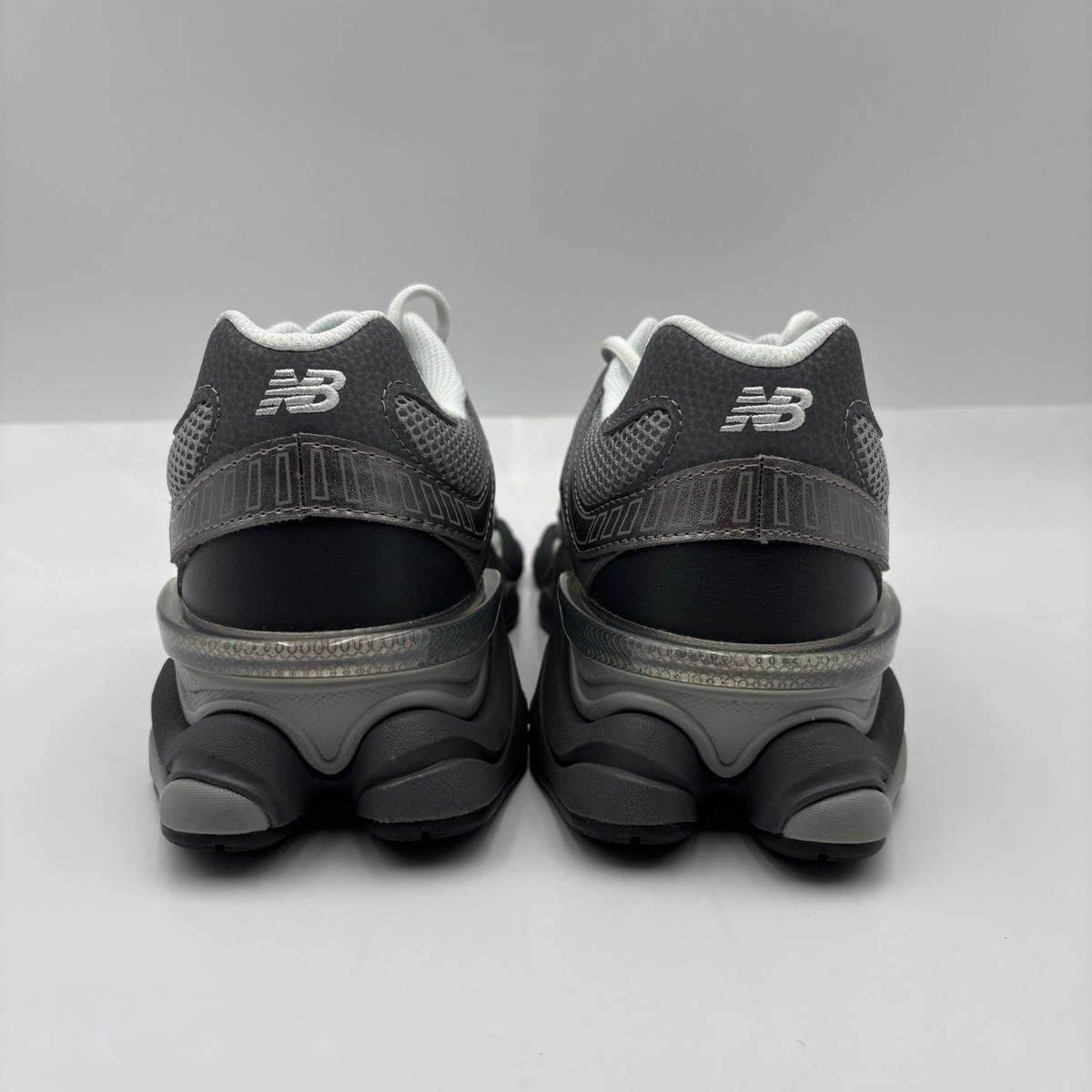 New Balance 9060 Casual Shoes Diff Sizes - Grey - New Open Box