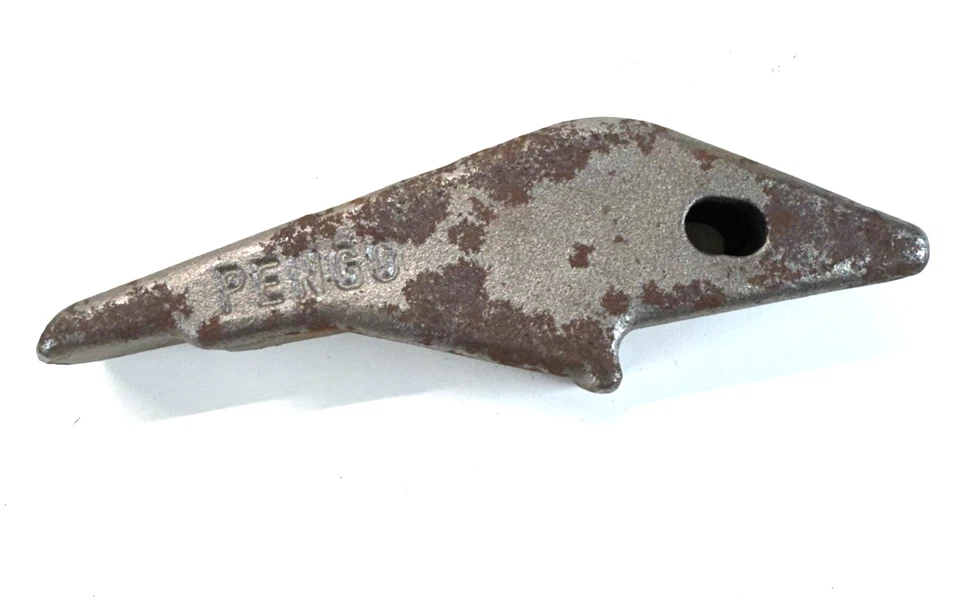 (6pcs) PENGO CL-1002-230 H&L STYLE WELD ON ADAPTER BUCKET TEETH *NOS* - Image 4 of 4