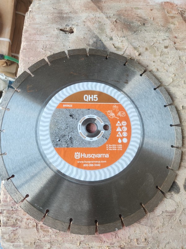 14-inch Diamond Saw Blade for Concrete, Masonry, Stone