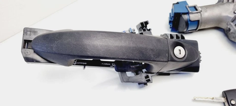 Ford Ecosport 2015 Motor Gasolina ECU Kit y Juego de Cerraduras DN1512A650CE TPT50033 - Imagen 4 de 4