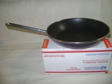 VTG CHANTAL COBALT BLUE ENAMELED STEEL 9.5" CHEFS SKILLET SAUTE FRY PAN NO LID