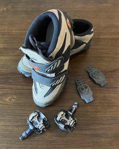 Nike ACG MTB Cycling Shoes Mens 9.5 + Shimano PD-M535 SPD Clipless Pedals