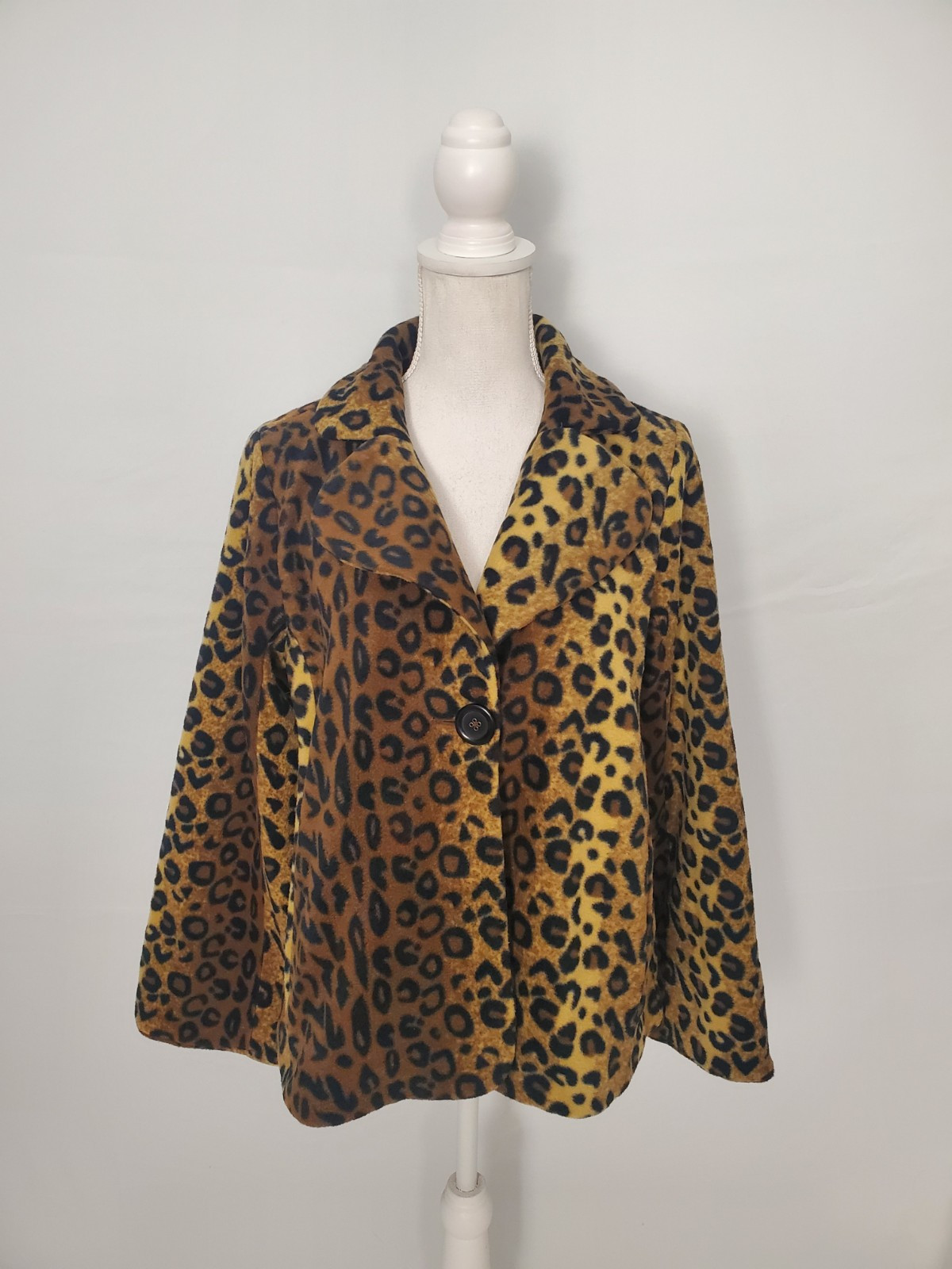 Susan Graver Brown & Black Leopard Print Soft Fleece Jacket Women's Small.
