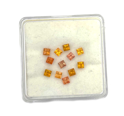 Saphir Orange Carré . IF-VVS1 - Ceylan - Vendu à L'unité - Neuf Avec étiquettes - Marque A Bijoux
