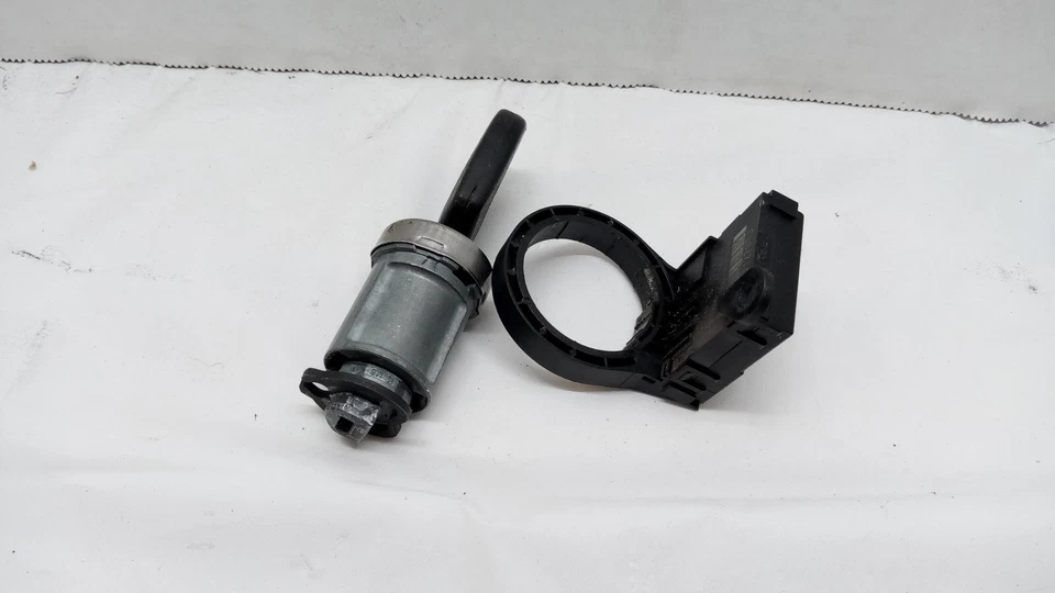 Ford PATS transceptor antirrobo bloqueo de encendido cilindro llave remota 2L1T-15607-AA Foto 2 de 4