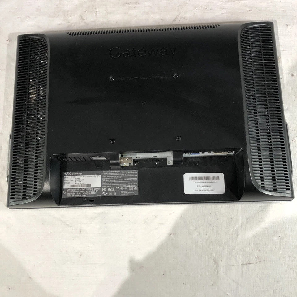 Gateway LP1925 Monitor Used 19" No Stand, Power Cord included ~ Tested, Working - Image 4 of 4