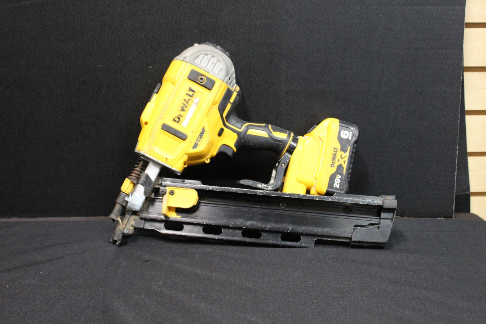 Dewalt DCN21PL Brushless Cordless Framing Nailer w/Battery & Charger eBay