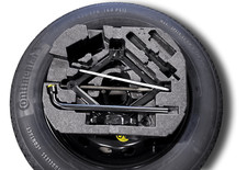 Jaguar I Pace Space Saver Spare Wheel Jack Kit T4K9227 J9D31400AB