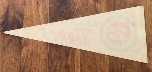 Vintage MLB DETROIT TIGERS PENNANT 30"  1960s 1970s Felt Baseball Team Banner - Picture 5 of 5