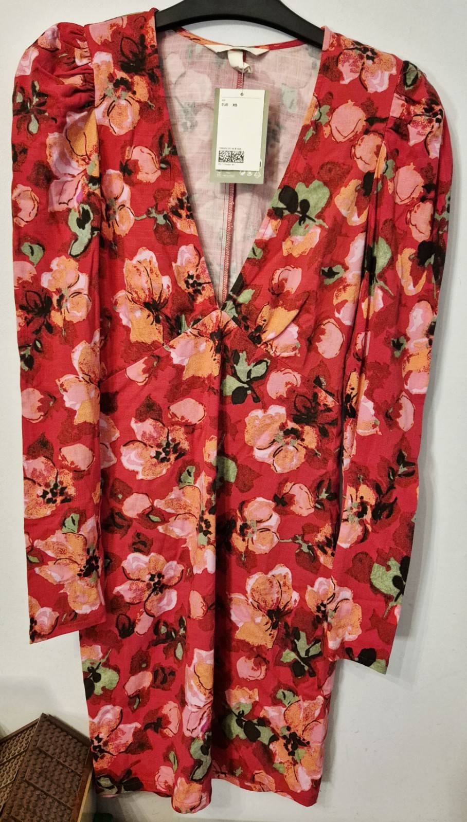 H&M Dress Size XS Autumn Red Floral PATTERNED PUFF-SLEEVED DRESS V Neck thumbnail 8