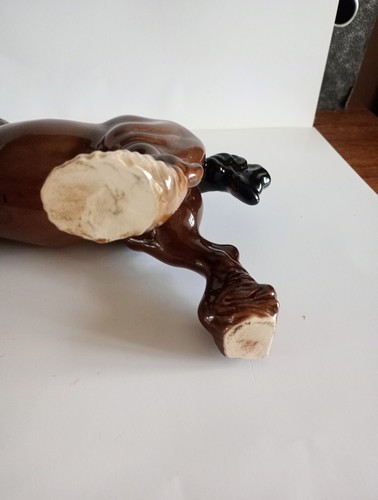 Beswick Cantering Gloss Bay Shire Horse in Very Good Condition. - Picture 8 of 10