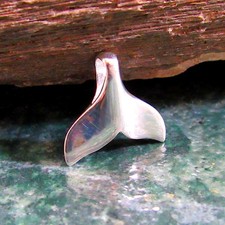 Colgante de plata esterlina 925 maciza cola de ballena océano náutico vida marina tobogán encanto