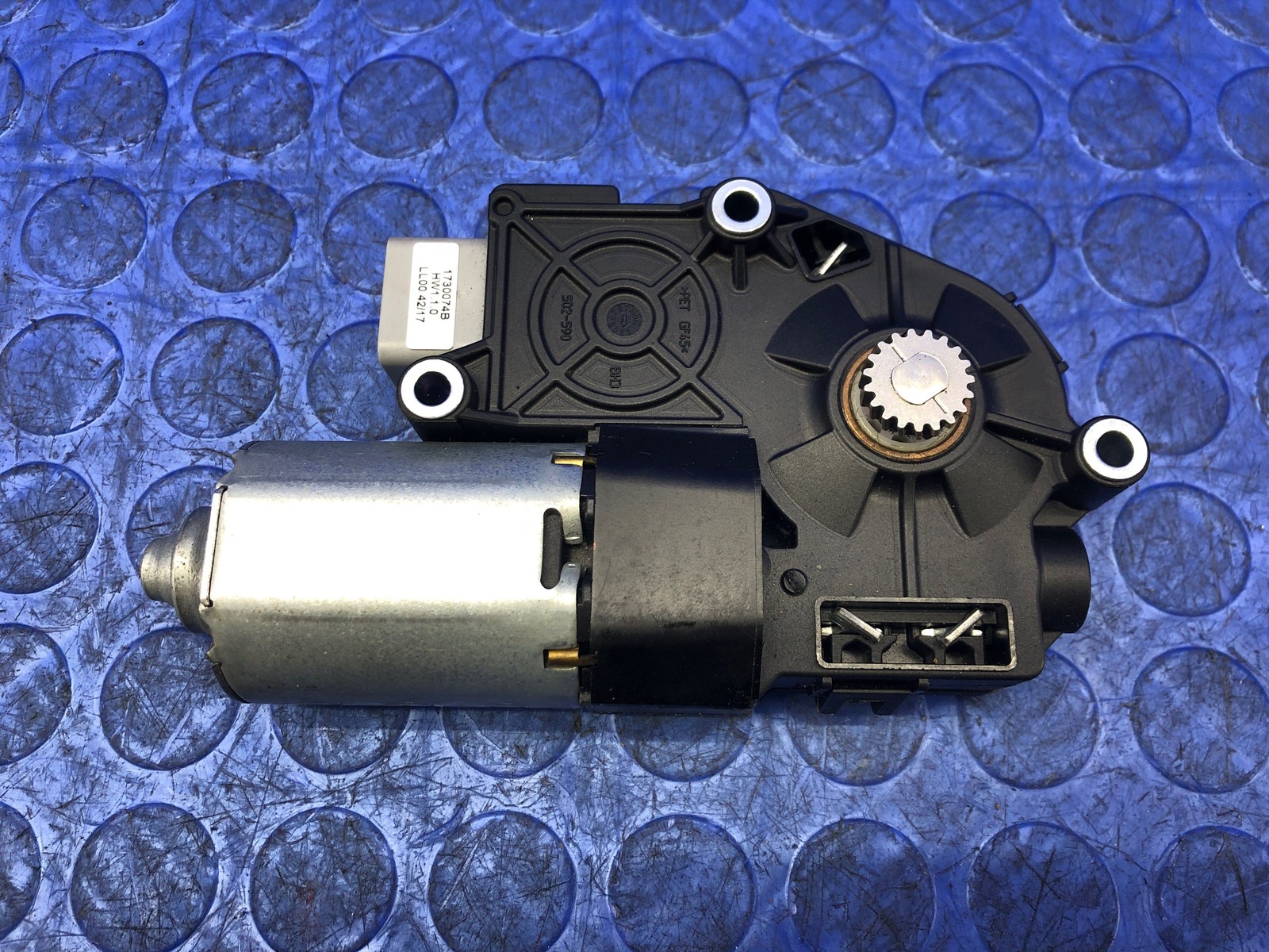 2016-2021 MCLAREN 570S OEM REAR SPYDER GLASS WINDOW REGULATOR MOTOR