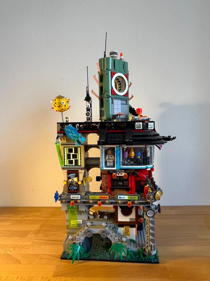 LEGO 70620 NINJAGO City, Foto 1 von 4