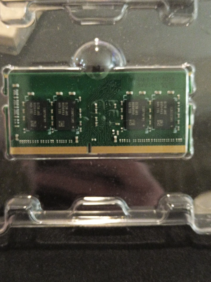 Synology D4NS01-4G 4 GB DDR4 sin ECC sin búfer SODIMM para Synology NAS Foto 3 de 4