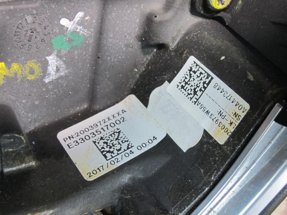 2017-2020 MASERATI LEVANTE M161 皮革 STEERING W 控制 — 第 3/4 张图片