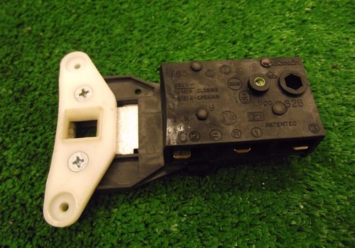 Waschmaschine SERVIS M3094 TÜRSCHLOSS