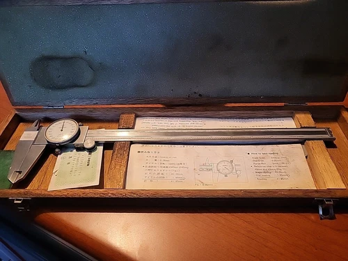 Mitutoyo 505-628-50 12" Dial Caliper with Wood Case - Japan