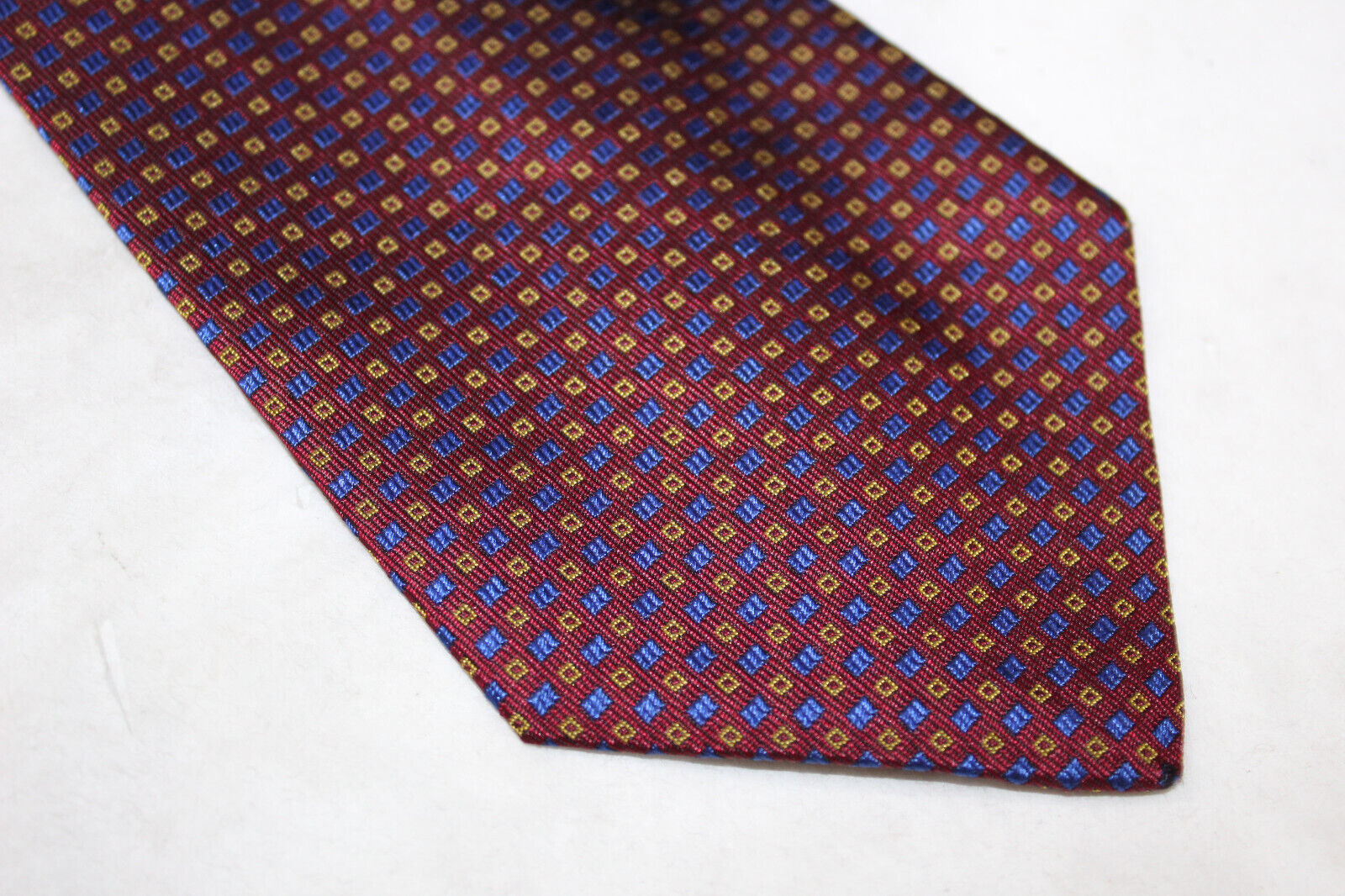 CACHAREL Silk tie Made in Italy F48184