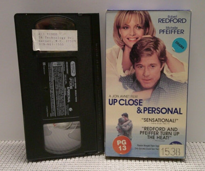 Up Close & Personal VHS 1997 Michelle Pfeiffer, Robert Redford