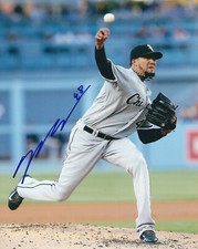 Autographed 8x10 HECTOR NOESI Chicago White Sox Photo - COA 