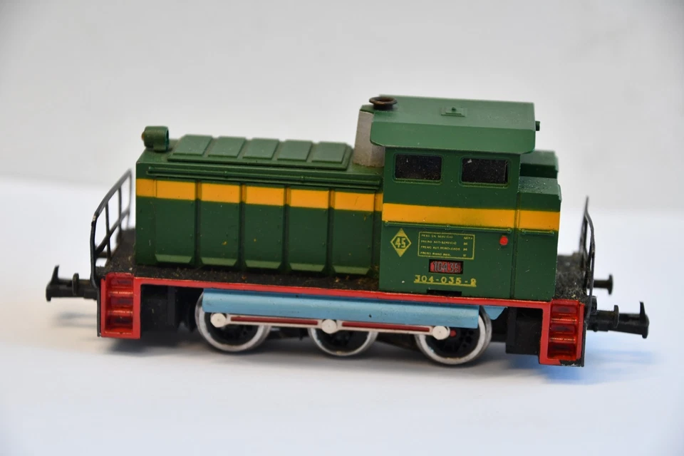 IBERTREN 2101 HO Diesel shunter  304 035-9 RENFE -  - Image 2 of 4