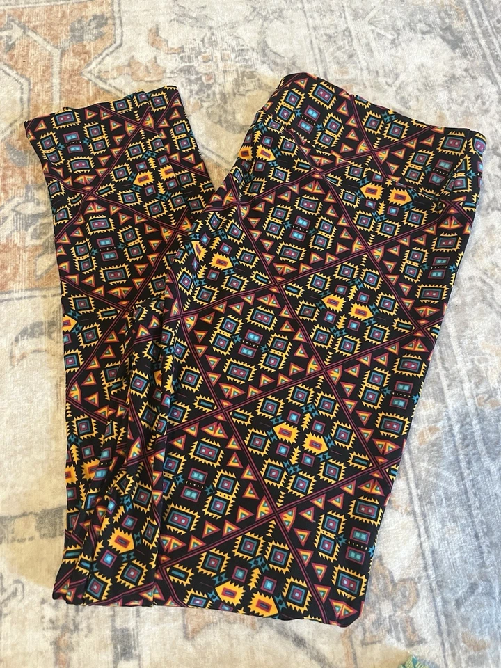 Lularoe Women’s  Tall And Curvy Leggings 4 Pairs, Aztec, Floral, Chevron Pattern - Image 4 of 4