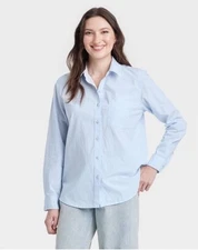 Universal Threads Women’s Long Sleeve Collared Button Down Shirt Light Blue Sz L