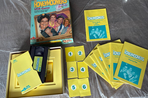 The Honeymooners VCR VHS Game 1986 Mattel - Picture 1 of 8