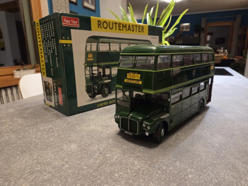Sun Star Routemaster 1:24 Green Line Autobus  - Immagine 3 di 4