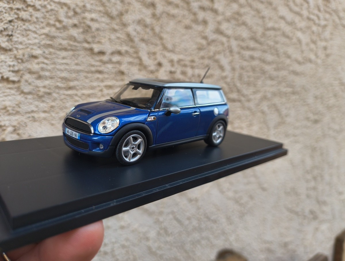 MINI COOPER Clubman ミニカー 1/43 ブルー Minichamps 1/43 Blue Mini Cooper S Clubman | eBay