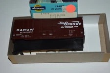 HO Scale Athearn 1964 Rio Grande 40' Single Door Boxcar 67422 C42383