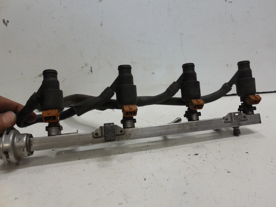 Injetores de combustível 96-99 BMW 318i Z3 com trilho e regulador 0280151032 1247911 1.9L 4cy - Imagem 2 de 4