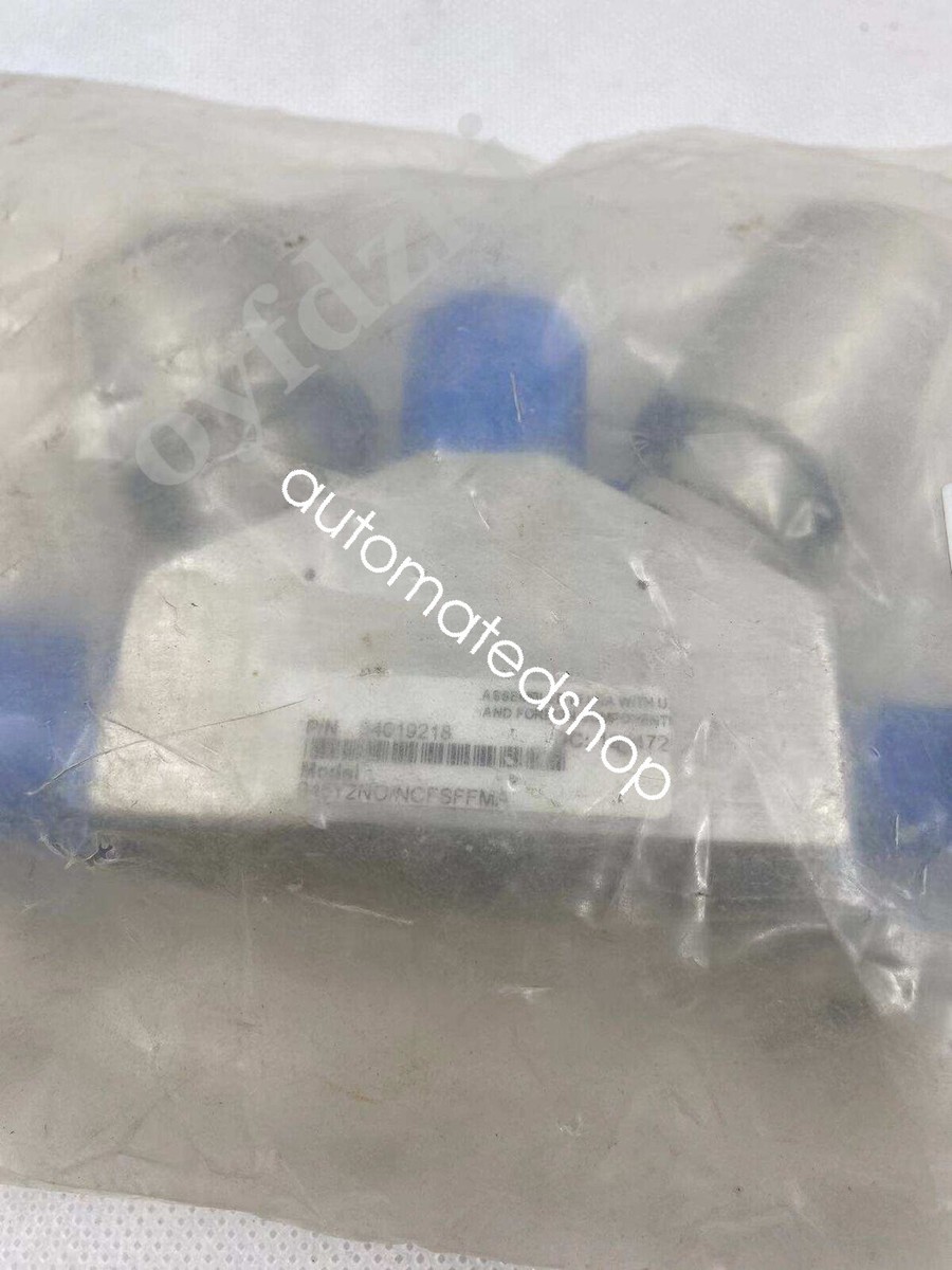 1pcs New 54019218 945Y2NO/NCFSFFMA three-way valve Shipping DHL or