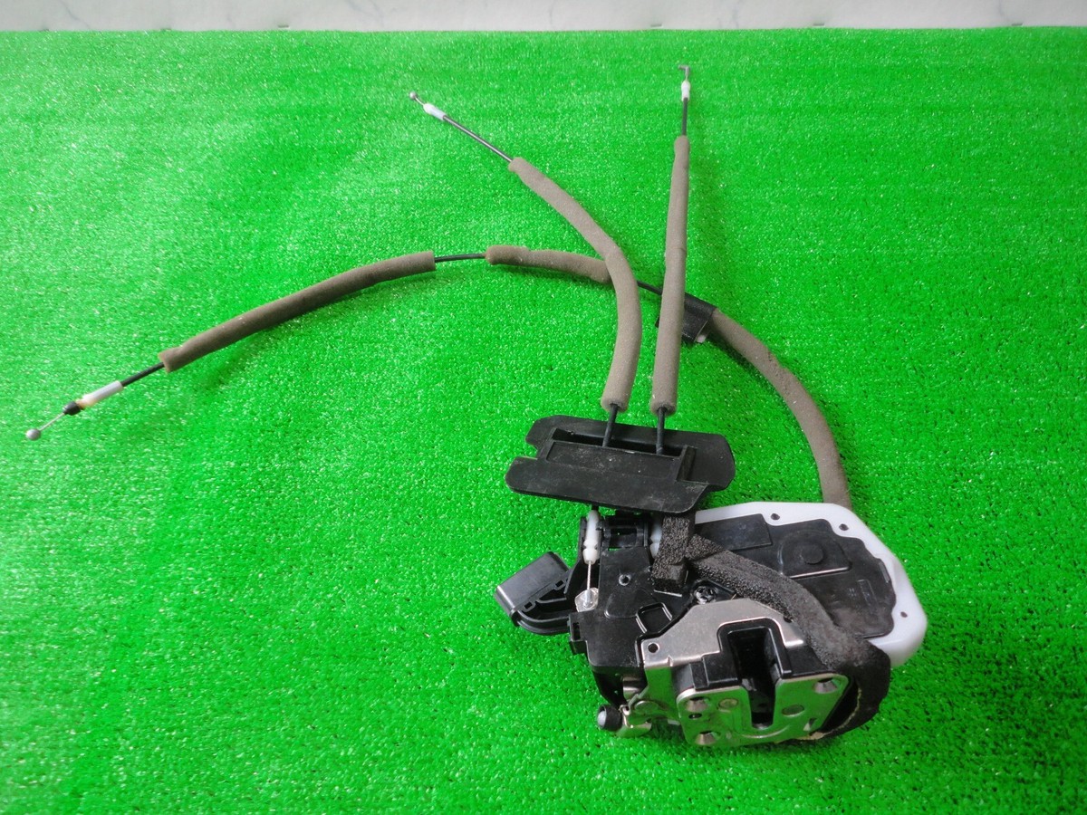 NISSAN INFINITI FUGA KY51 Genuine Door Latch Lock Actuator Front