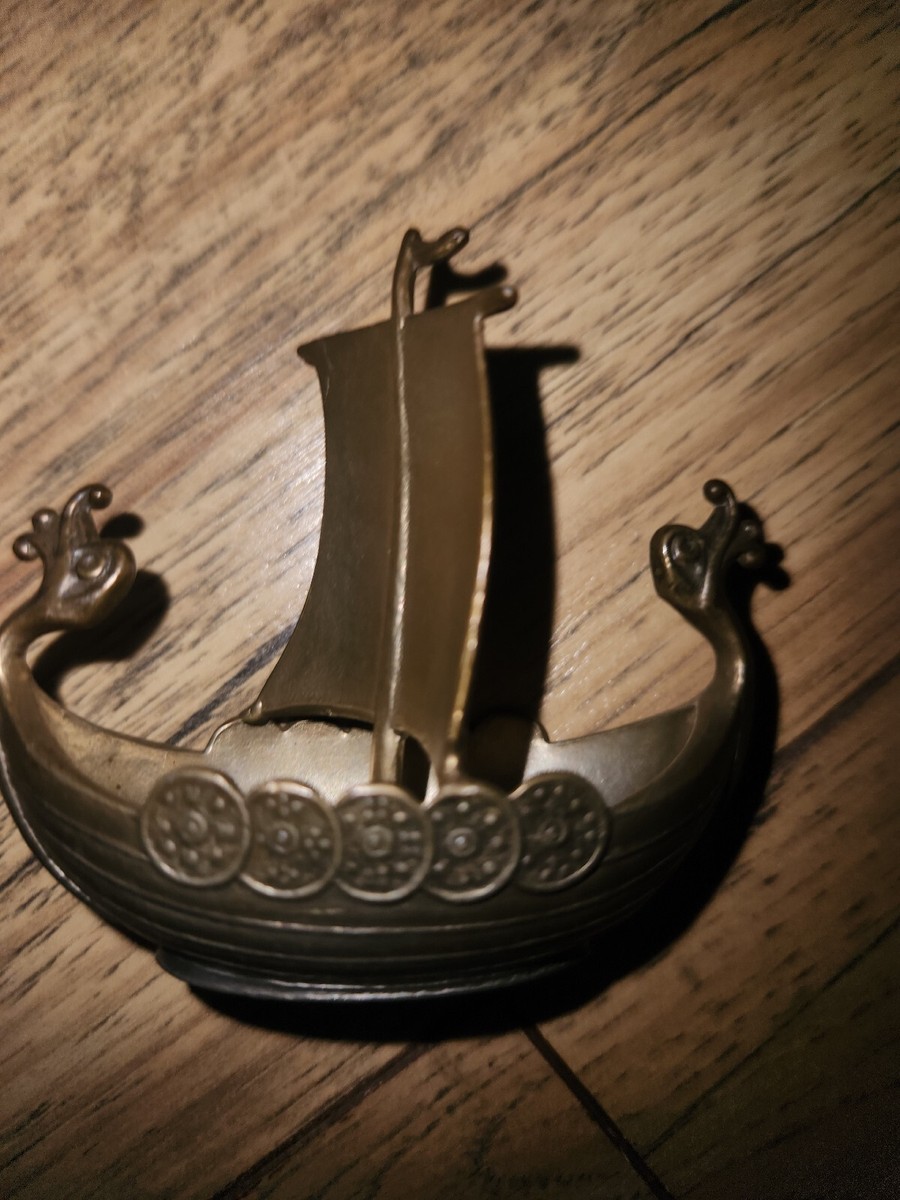 Handstopt TPB Tinn Pewter Viking Ship with Norge Sail Boat Open