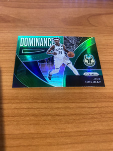 2021-22 Prizm Basketball Dominance insert JRUE HOLIDAY Green Prizm # 19