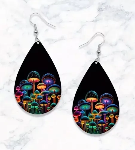 FAB Black Iridescent Mushroom Teardrop Wood Wooden Earrings NEW