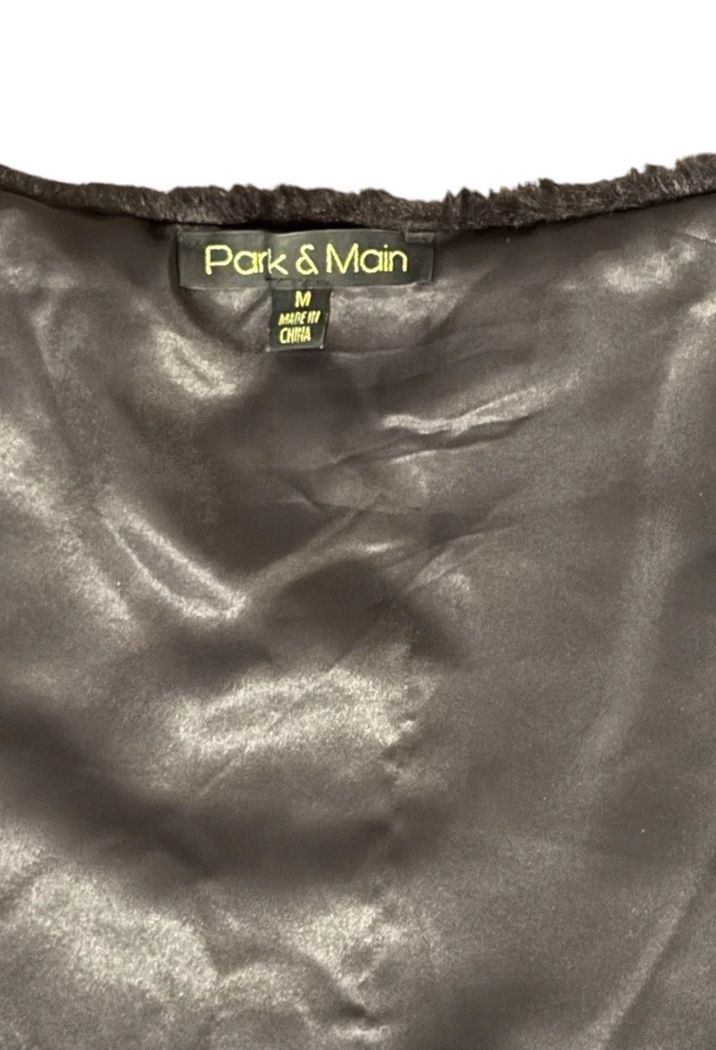 Mantón de estola de piel sintética Park & Main mediano con broche elegante nuevo sin etiquetas Foto 4 de 4