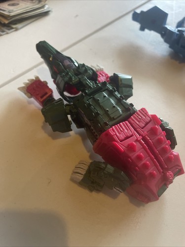 Figura Retorno Titanes Transformers Generations: Grax y Skullsmasher - Imagen 2 de 4