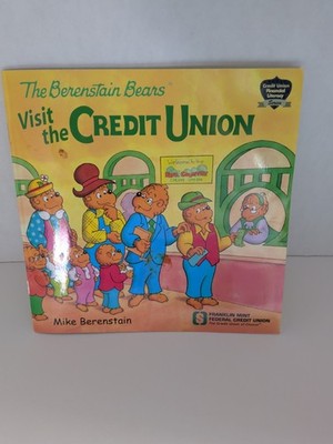 RARE COLLECTIBLE The Berenstain Bears Visit the Credit Union PB Paperback Book
