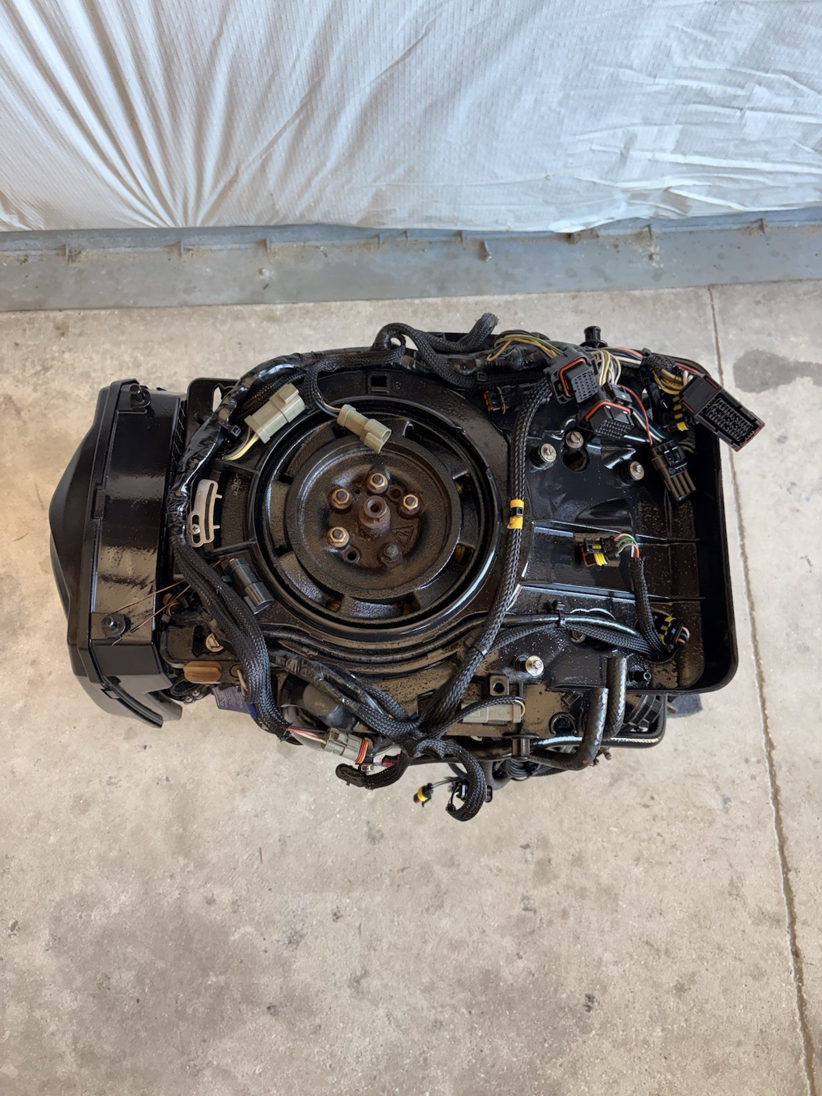 Evinrude Etec V4 115-130 HP PowerHead Assembly Crankcase. 5007555