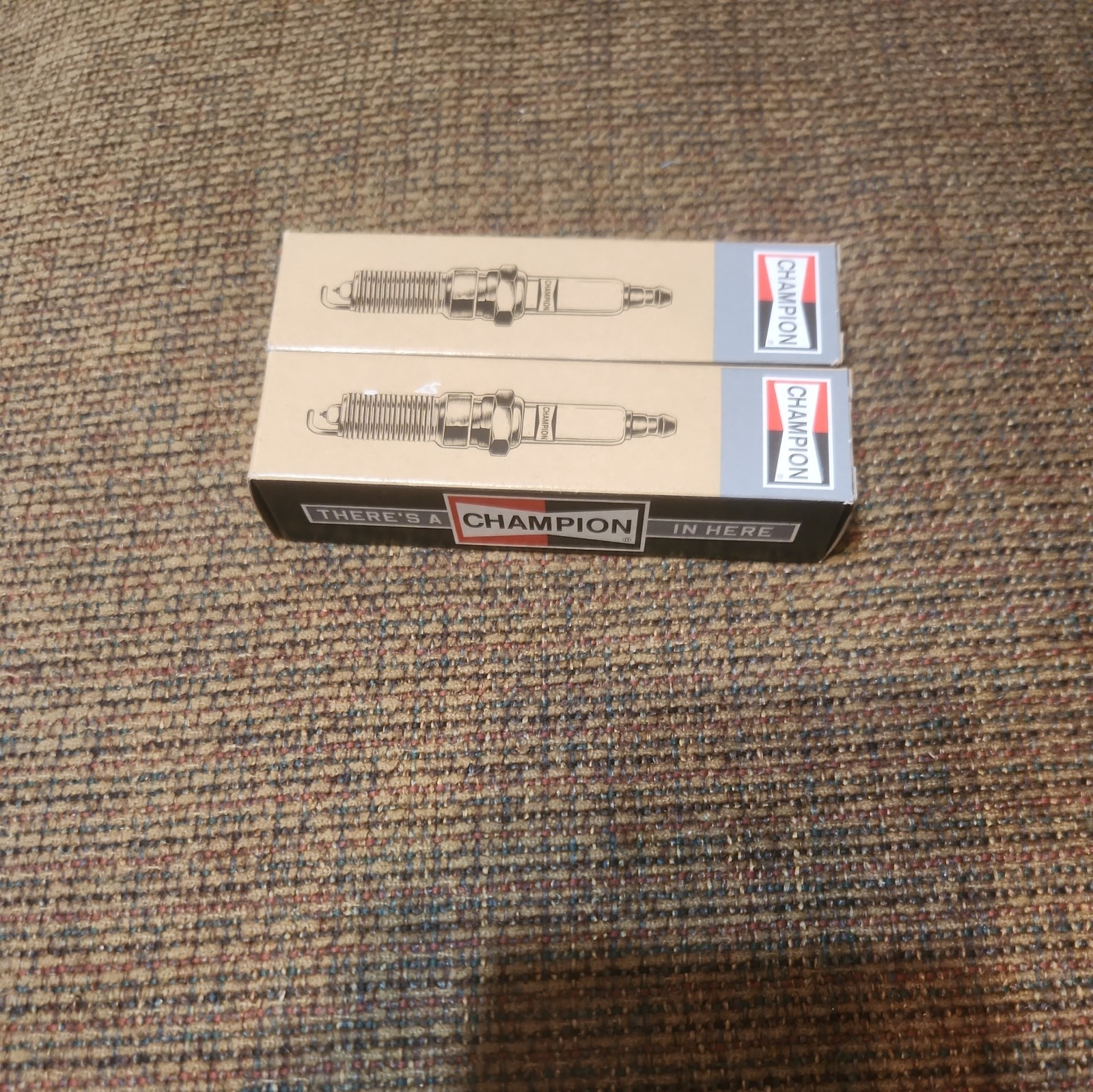 2 pc Champion Copper Plus 980 Spark Plugs XC92YC