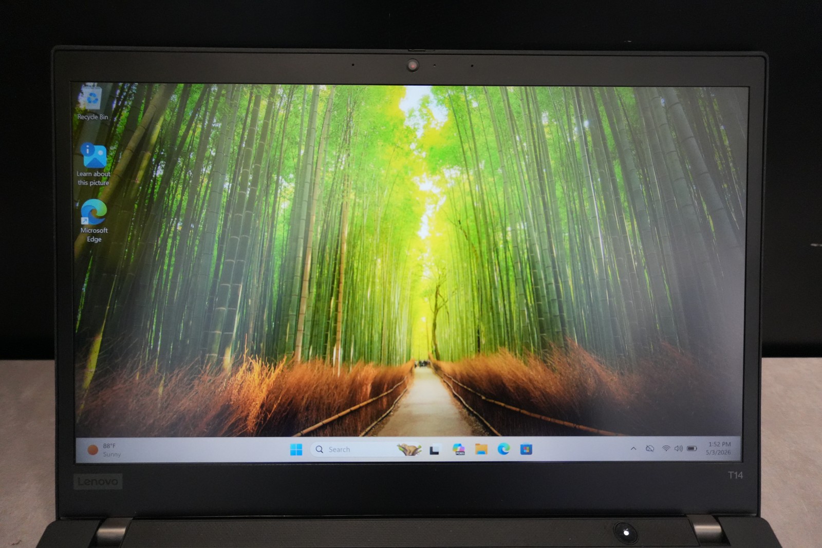 Lenovo ThinkPad T14 Gen 2i, 14-Inch Laptop, with Intel Core i5-1135G7 11th Gen., 256 GB SSD (Solid State Drive), Windows 11 Pro