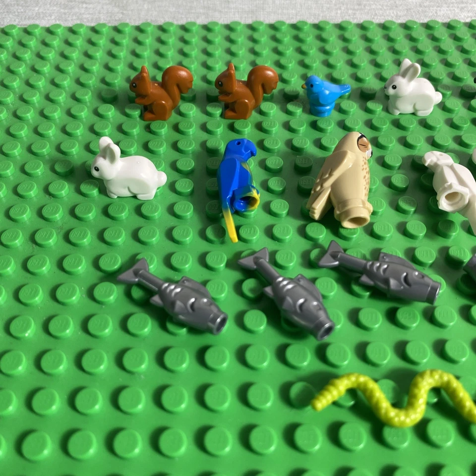 乐高动物迷你公仔 18 件装鹦鹉、松鼠、兔子、鱼、猫头鹰、蝎子 — 第 4/4 张图片