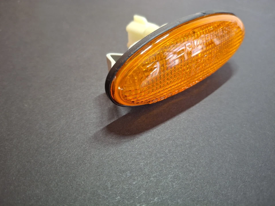 Luz de señalización lateral Mazda MPV B2500 Pick up 323 Etude P5 Astina Lantis 1995-2006 Foto 3 de 4