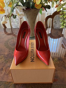 Louis Vuitton Womens Eyeline Pumps Size 37.5 Red Patent Leather Pointed Toe $815 | eBay